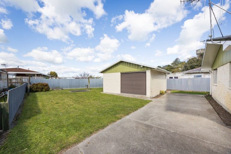 Photo of property in 83 Main Street, Foxton, 4814