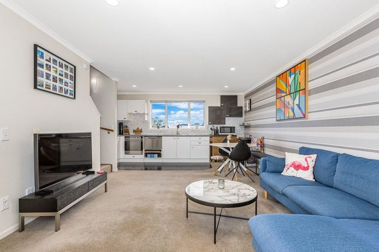 Photo of property in 25b Omar Street, Khandallah, Wellington, 6035