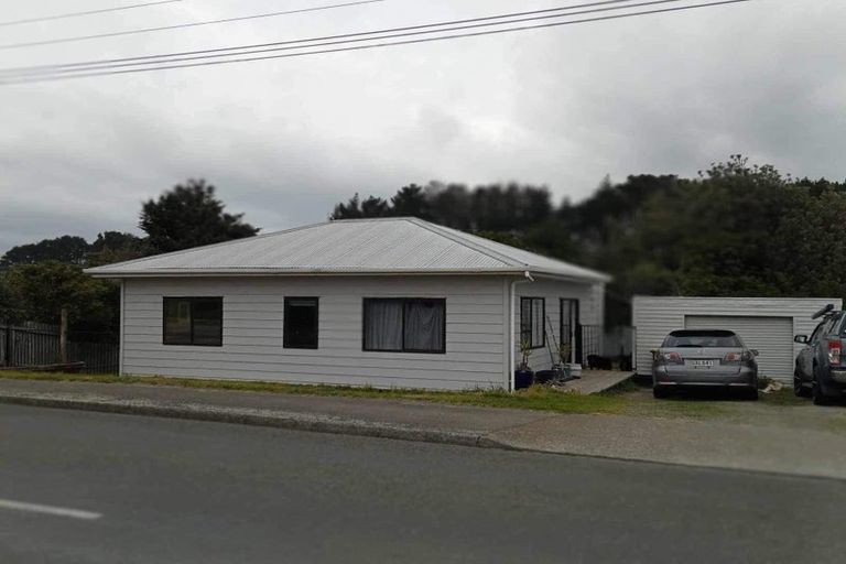 Photo of property in 623 Waitarere Beach Road, Waitarere Beach, Levin, 5510