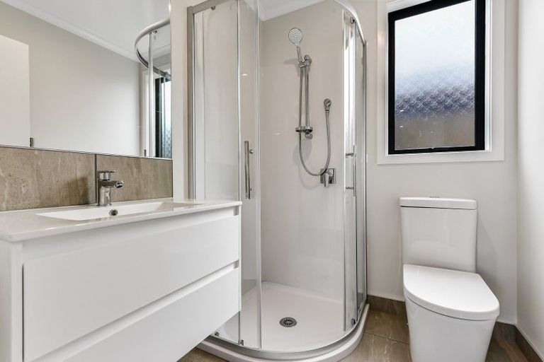 Photo of property in 73 Waruhia Crescent, Rototuna North, 3281