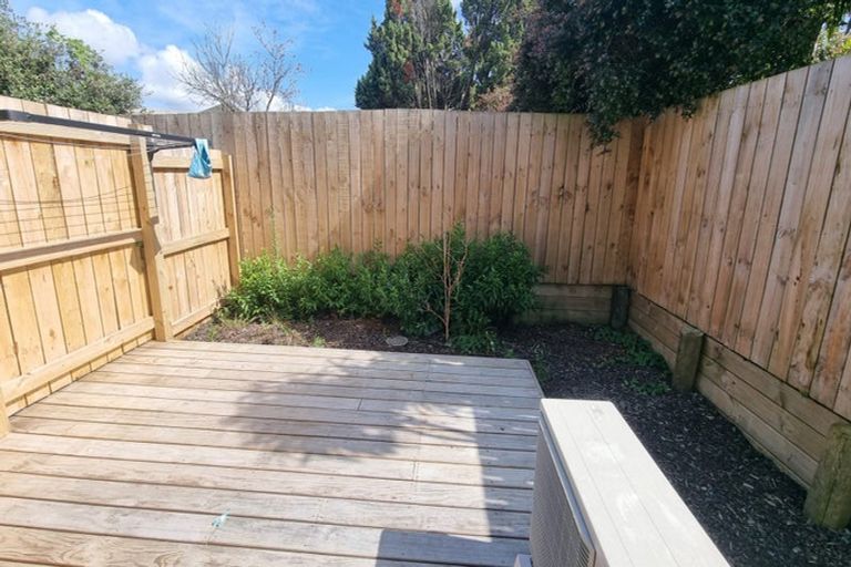 Photo of property in 10/30 Bowater Place, Manurewa, Auckland, 2102