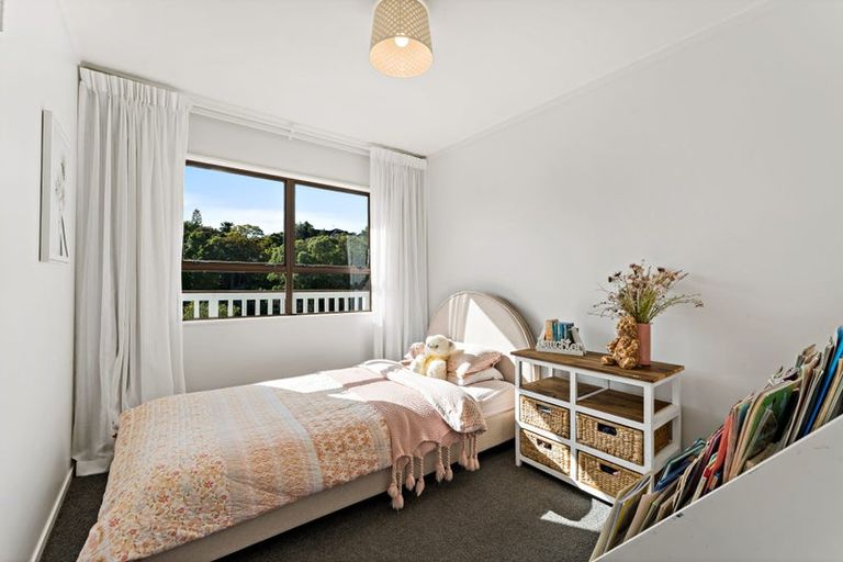 Photo of property in 14 Awaruku Road, Torbay, Auckland, 0630