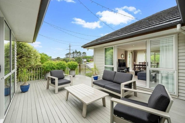 Photo of property in 1 Mural Place, Greenhithe, Auckland, 0632