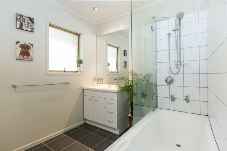 Photo of property in 15 Tokomaru Drive, Havelock North, 4130