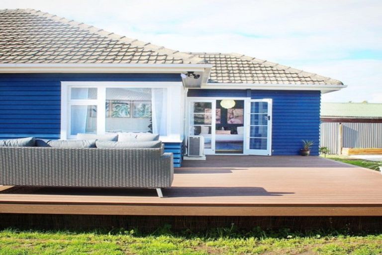 Photo of property in 70 Neill Street, Hornby, Christchurch, 8042