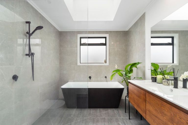 Photo of property in 7 Tuapapa Road, Wharewaka, Taupo, 3330