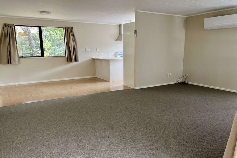 Photo of property in 29a Carillon Place, Massey, Auckland, 0614