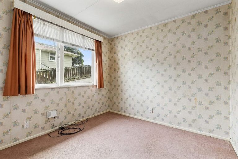 Photo of property in 124 Sievers Grove, Cannons Creek, Porirua, 5024
