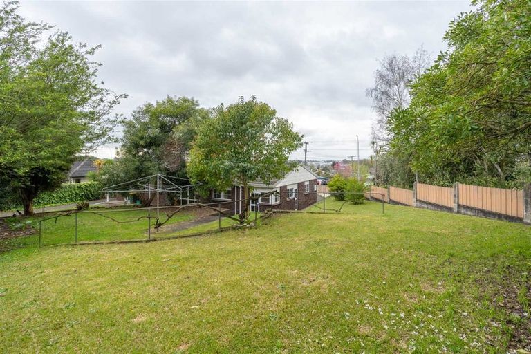 Photo of property in 106 Tuhikaramea Road, Dinsdale, Hamilton, 3204