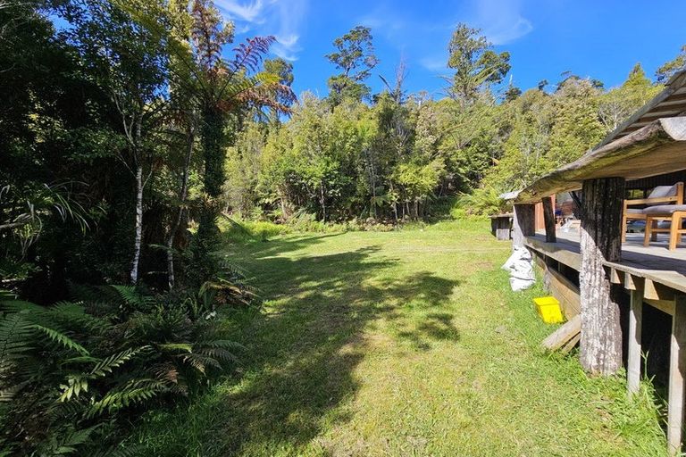 Photo of property in 215 Clifton Road, Kaiata, Greymouth, 7805