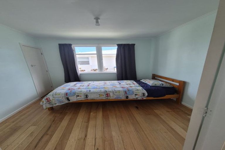 Photo of property in 11 Main Street, Greytown, 5712