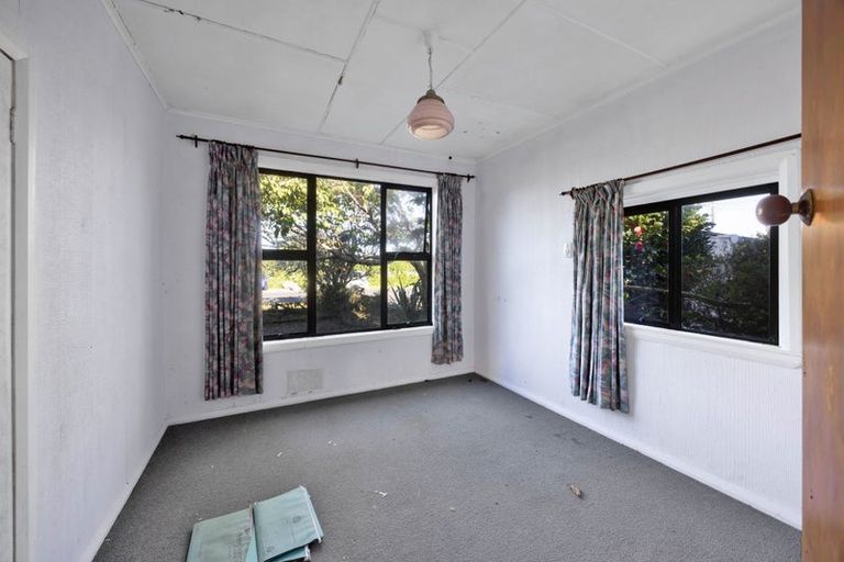 Photo of property in 87 Whitcombe Road, Opunake, 4616