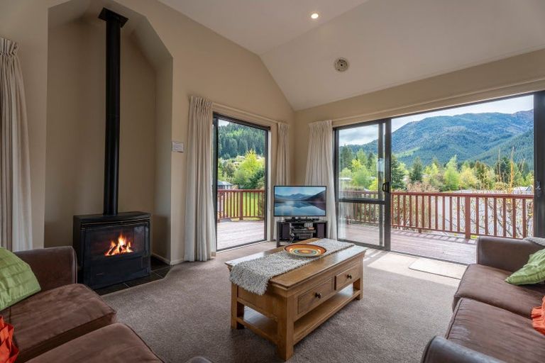 Photo of property in 10 Forest View Close, Hanmer Springs, 7334