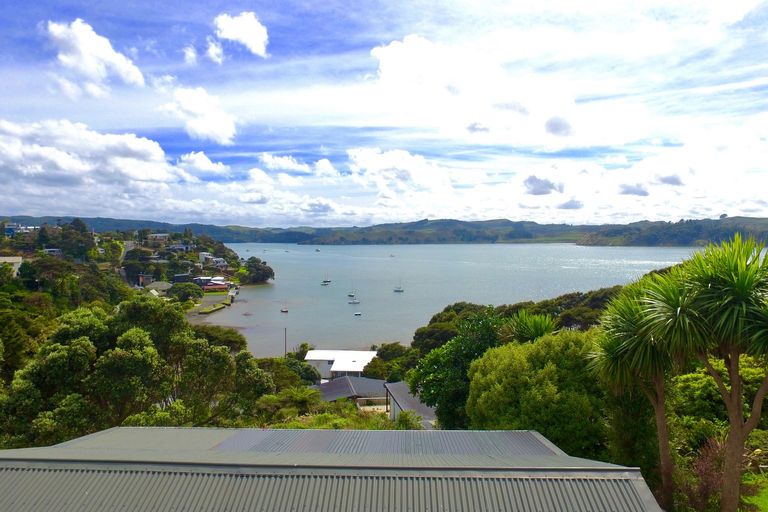 Photo of property in 120 Greenslade Road, Raglan, 3295