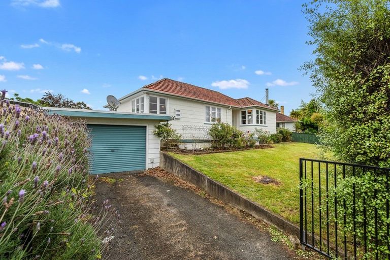 Photo of property in 76 Fairfield Road, Fairfield, Hamilton, 3214