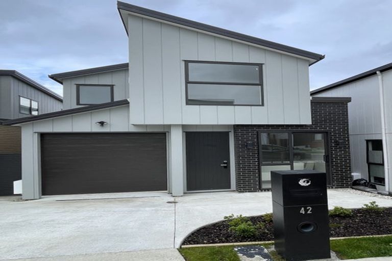 Photo of property in 42 Clara Road, Silverdale, 0932