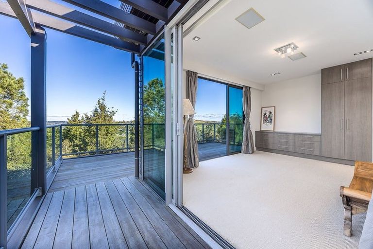 Photo of property in 106 Hillcrest Road, Hatfields Beach, Orewa, 0931