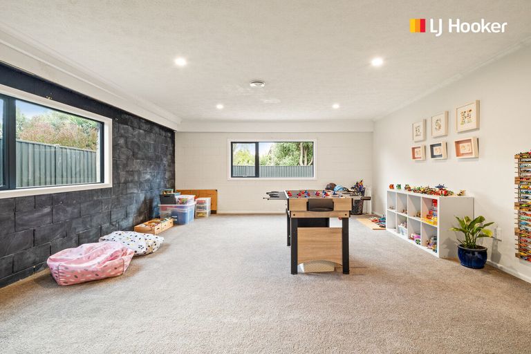 Photo of property in 43 Walton Park Avenue, Fairfield, Dunedin, 9018