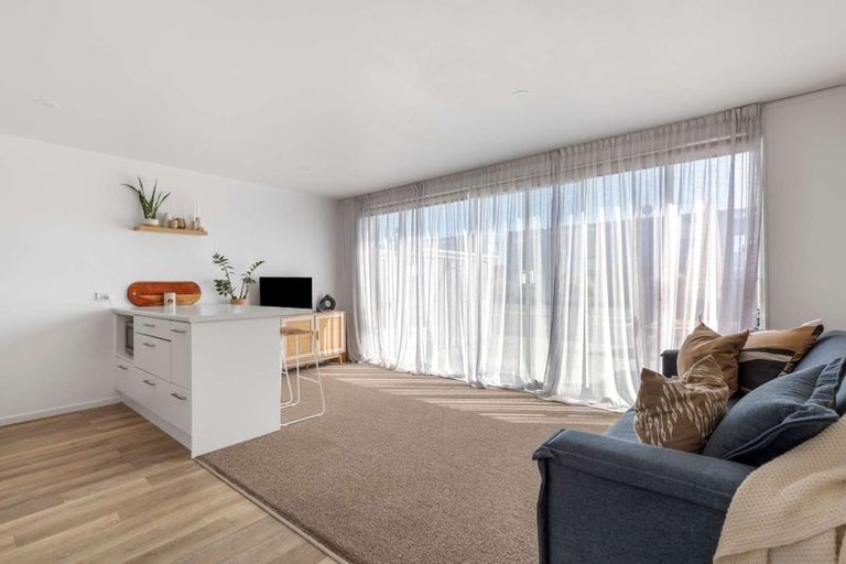 Photo of property in 31 Reynolds Place, Papamoa Beach, Papamoa, 3118