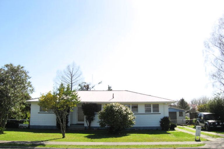 Photo of property in 12 Apanui Avenue, Whakatane, 3120