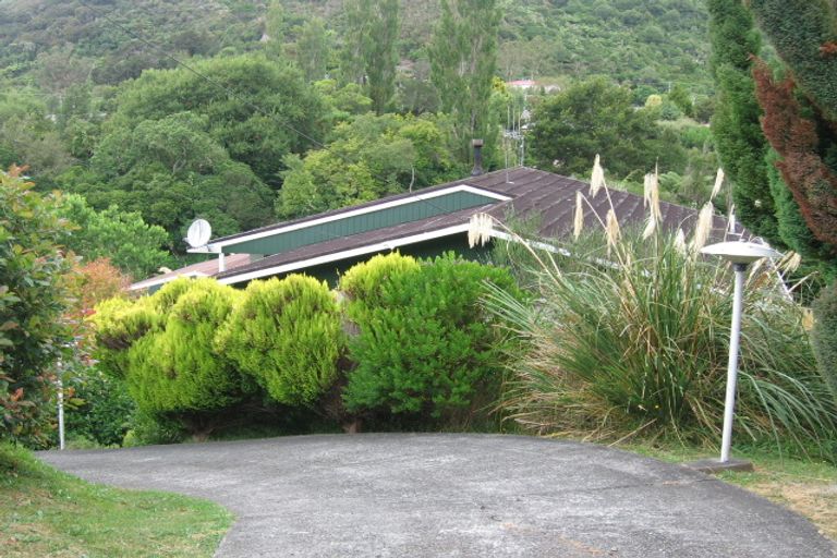Photo of property in 67 Bridge Road, Birchville, Upper Hutt, 5018