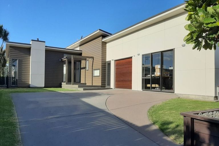 Photo of property in 24 Awatapu Drive, Whakatane, 3120