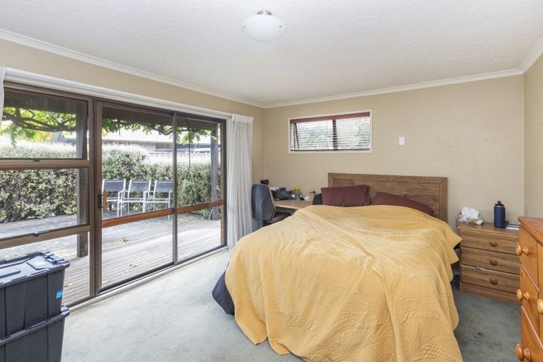 Photo of property in 82b Avonhead Road, Avonhead, Christchurch, 8042