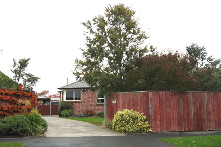 Photo of property in 9 Ealing Street, Northcote, Christchurch, 8052