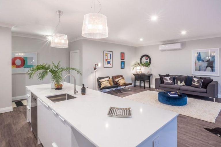 Photo of property in 204 Coutts Street, Rongotai, Wellington, 6022