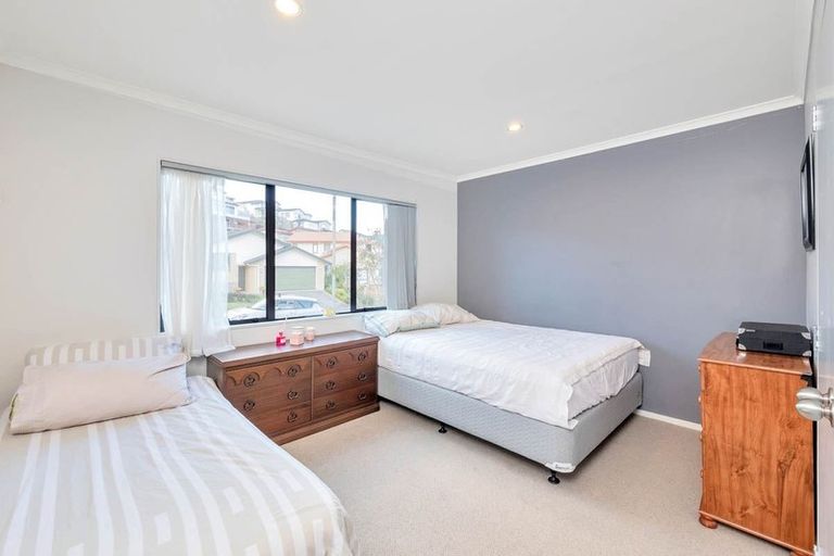 Photo of property in 41 San Marino Drive West, Henderson, Auckland, 0612