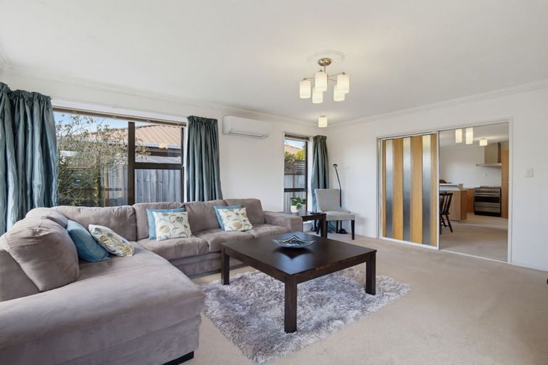 Photo of property in 19a Sheraton Place, Redwood, Christchurch, 8051