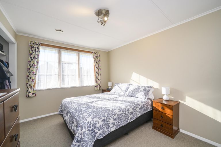 Photo of property in 20 Thames Street, Roslyn, Palmerston North, 4414