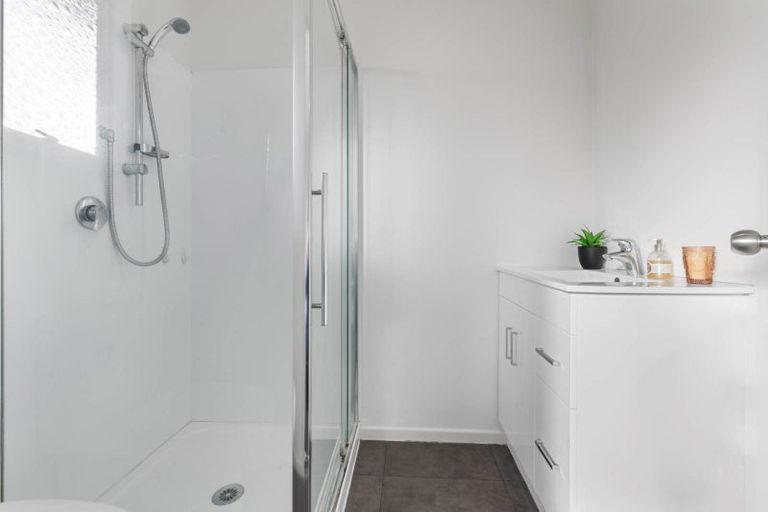 Photo of property in 11 Paul Place, Pakuranga, Auckland, 2010