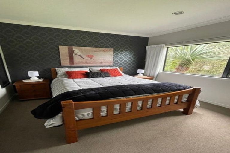 Photo of property in 36 Saint Laurent Way, Ohau, Levin, 5570