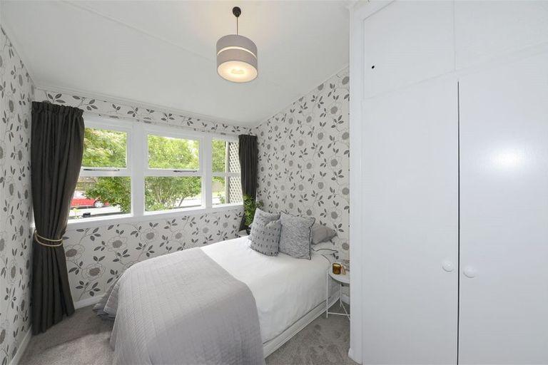 Photo of property in 16 Roslyn Avenue, Mairehau, Christchurch, 8052