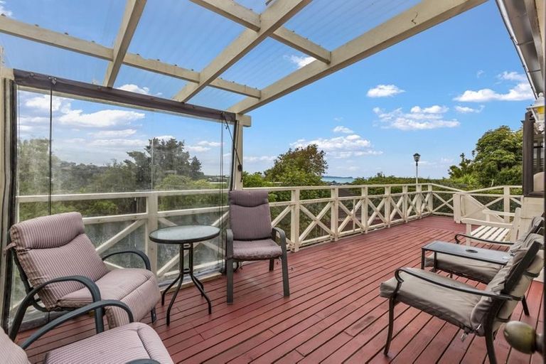 Photo of property in 32 Danbury Drive, Torbay, Auckland, 0630