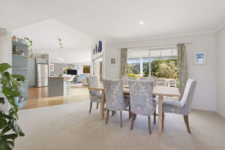 Photo of property in 9 Ohuka Place, Whitianga, 3510