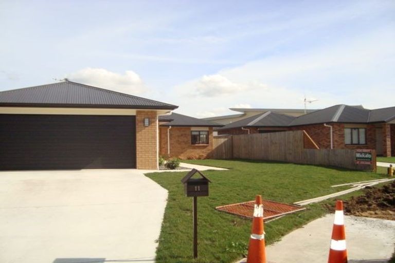 Photo of property in 11 Shrule Place, Huntington, Hamilton, 3210