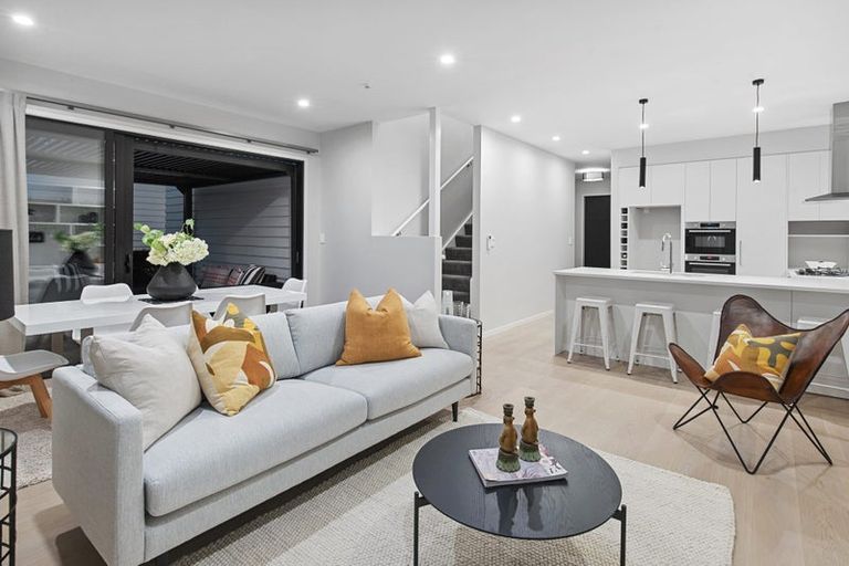 Photo of property in 4 Livingstone Street, Milford, Auckland, 0620