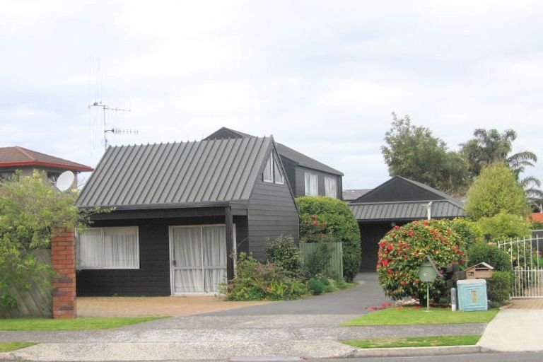 Photo of property in 10 Waitui Grove, Mount Maunganui, 3116