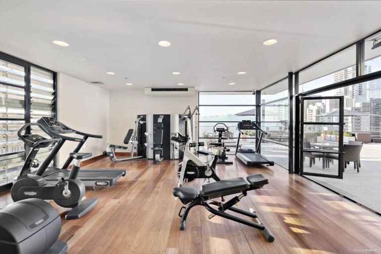 Photo of property in The Heritage Hotel Apartments, 721/35 Hobson Street, Auckland Central, Auckland, 1010