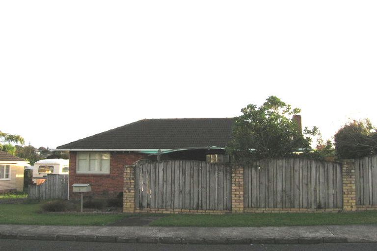 Photo of property in 3 Poto Street, Te Atatu South, Auckland, 0610