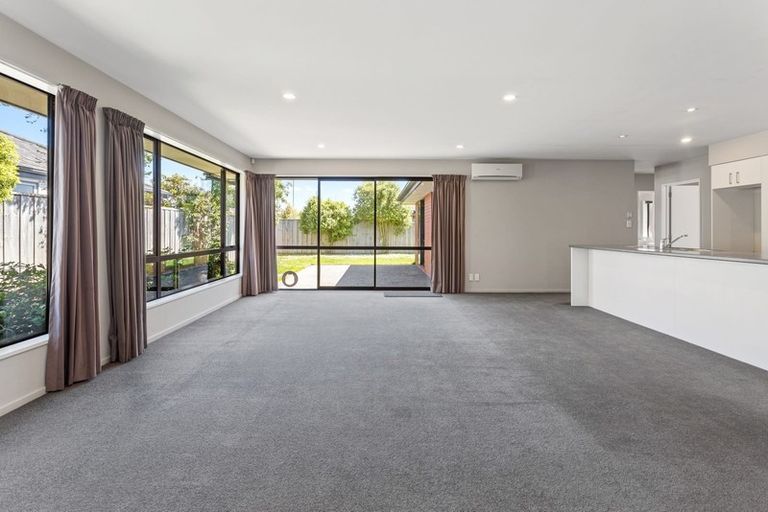 Photo of property in 16 Waimarie Street, Pegasus, 7612