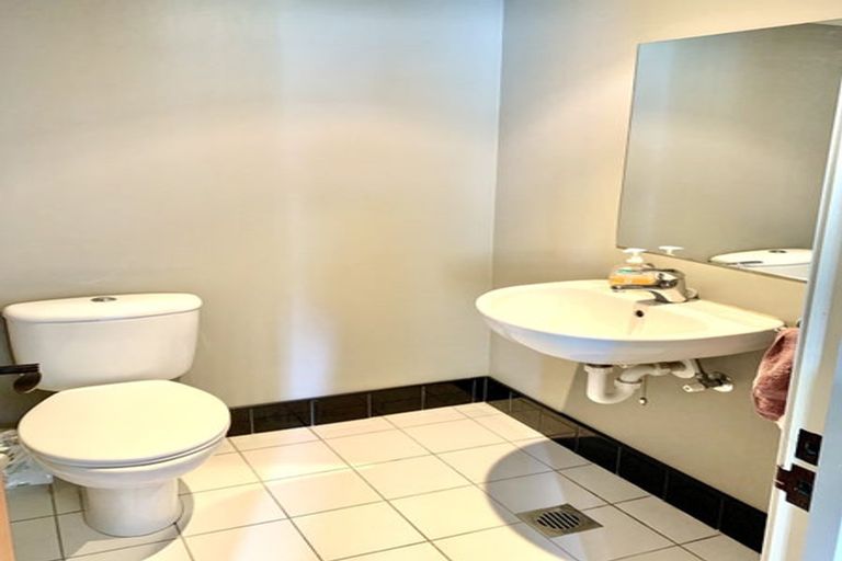 Photo of property in Dominion Apartments, 16/80 Victoria Street, Wellington Central, Wellington, 6011