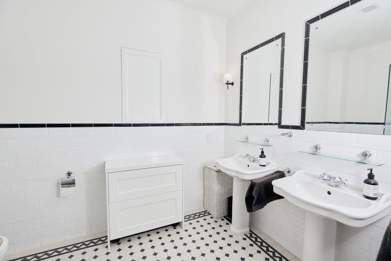 Photo of property in Domain Terraces, 1w George Street, Newmarket, Auckland, 1023