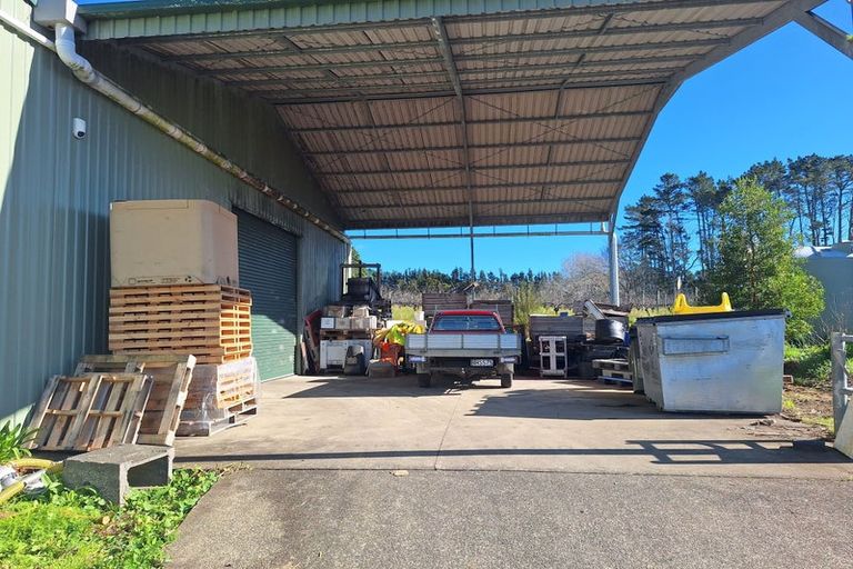 Photo of property in 601 State Highway 16, Kumeu, 0891