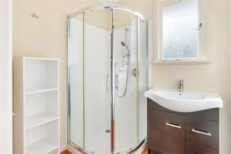 Photo of property in 67 Mcleod Road, Te Atatu South, Auckland, 0610