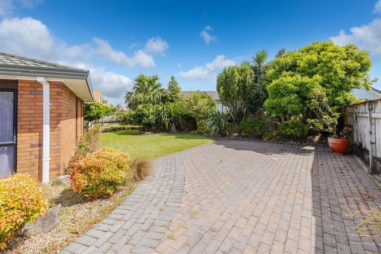 Photo of property in 14 Moreland Avenue, Pukete, Hamilton, 3200