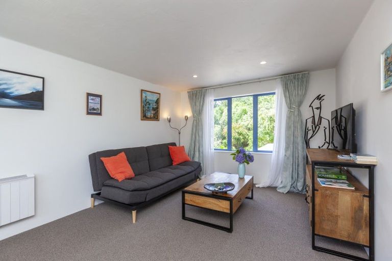 Photo of property in 105 Waterfall Road, Paraparaumu, 5032