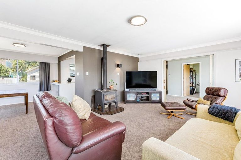 Photo of property in 7 Krishna Way, Khandallah, Wellington, 6035